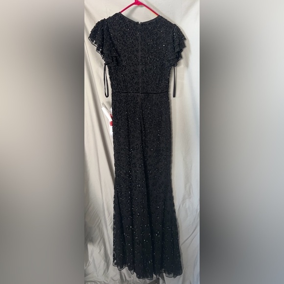 Mac Duggal 10748 NWOT HIGH NECK FLUTTER CAP SLEEVE GOWN - Picture 5 of 7